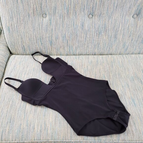 SHAPEWEAR - NEW WITHOUT TAGS - Picture 2 of 3